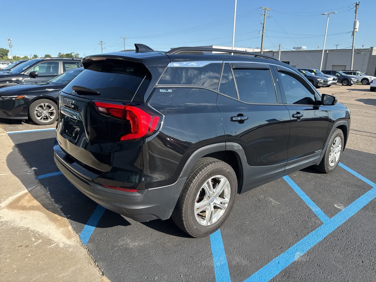 Thumbnail: 2019 GMC Terrain - 3