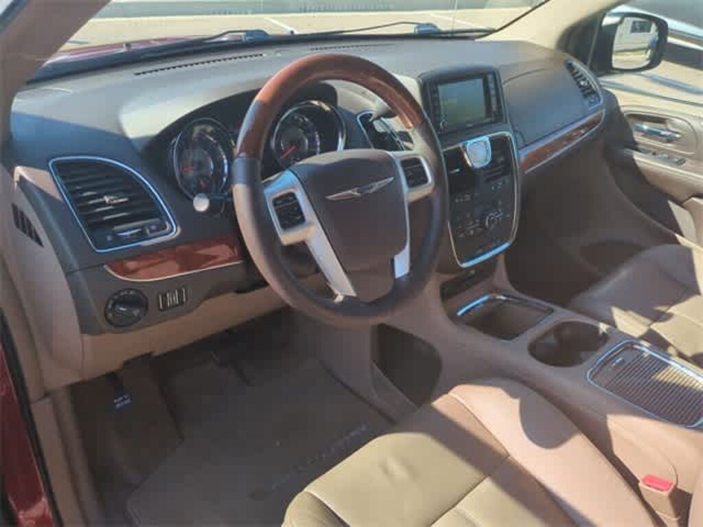 Used 2014 Chrysler Van Limited Deep Cherry Red Crystal Pearlcoat For