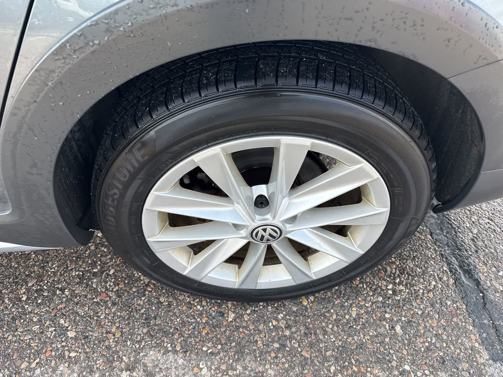 Thumbnail: 2017 Volkswagen Golf - 7