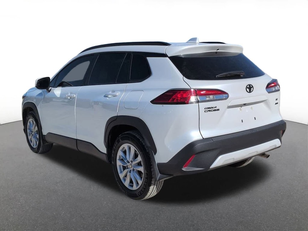 Used 2022 Toyota Corolla Cross LE SUV