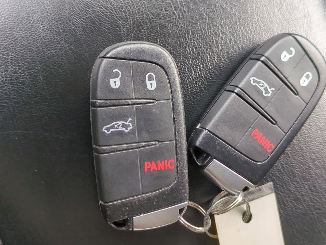 Thumbnail: 2018 Chrysler 300 - 32