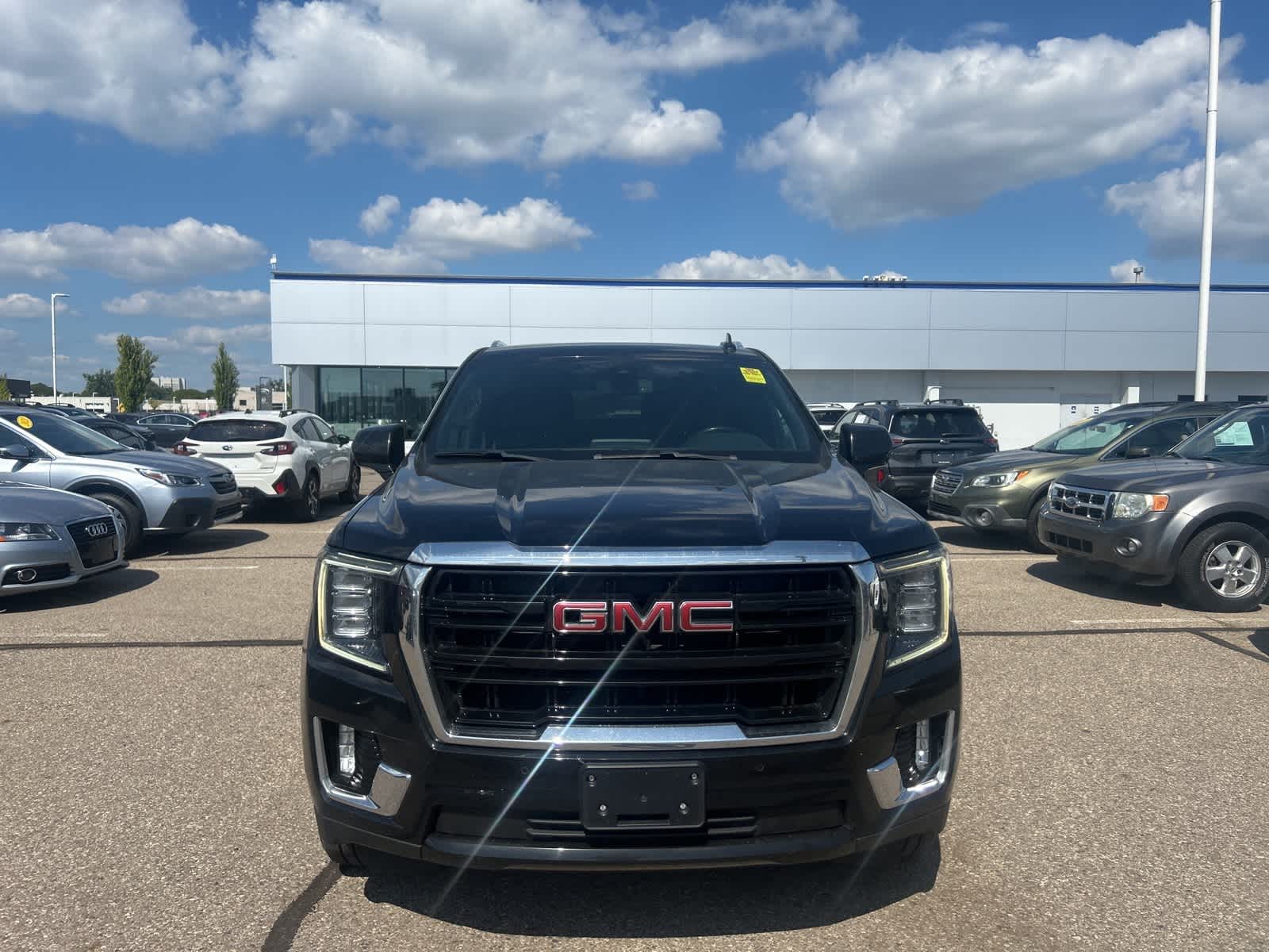 Thumbnail: 2021 GMC Yukon - 3