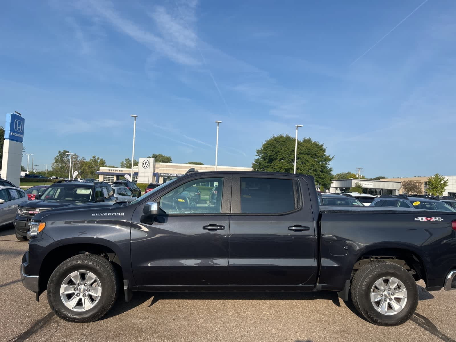 Thumbnail: 2022 Chevrolet Silverado 1500 - 2