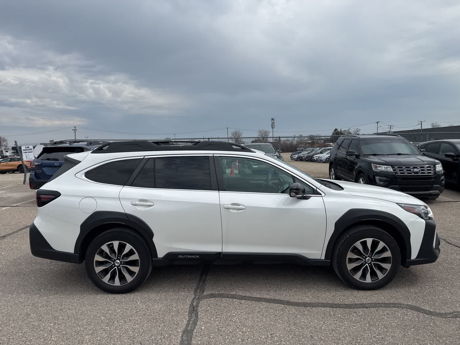 Thumbnail: 2023 Subaru Outback - 9