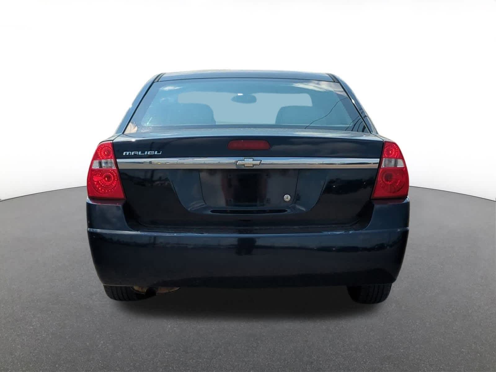 2005 Chevrolet Malibu Base 5