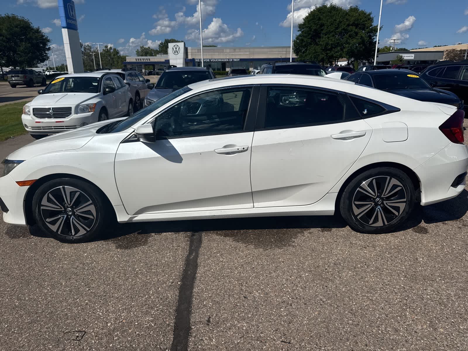 Thumbnail: 2017 Honda Civic - 15