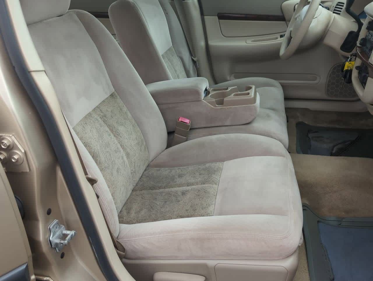 Thumbnail: 2005 Chevrolet Impala - 19