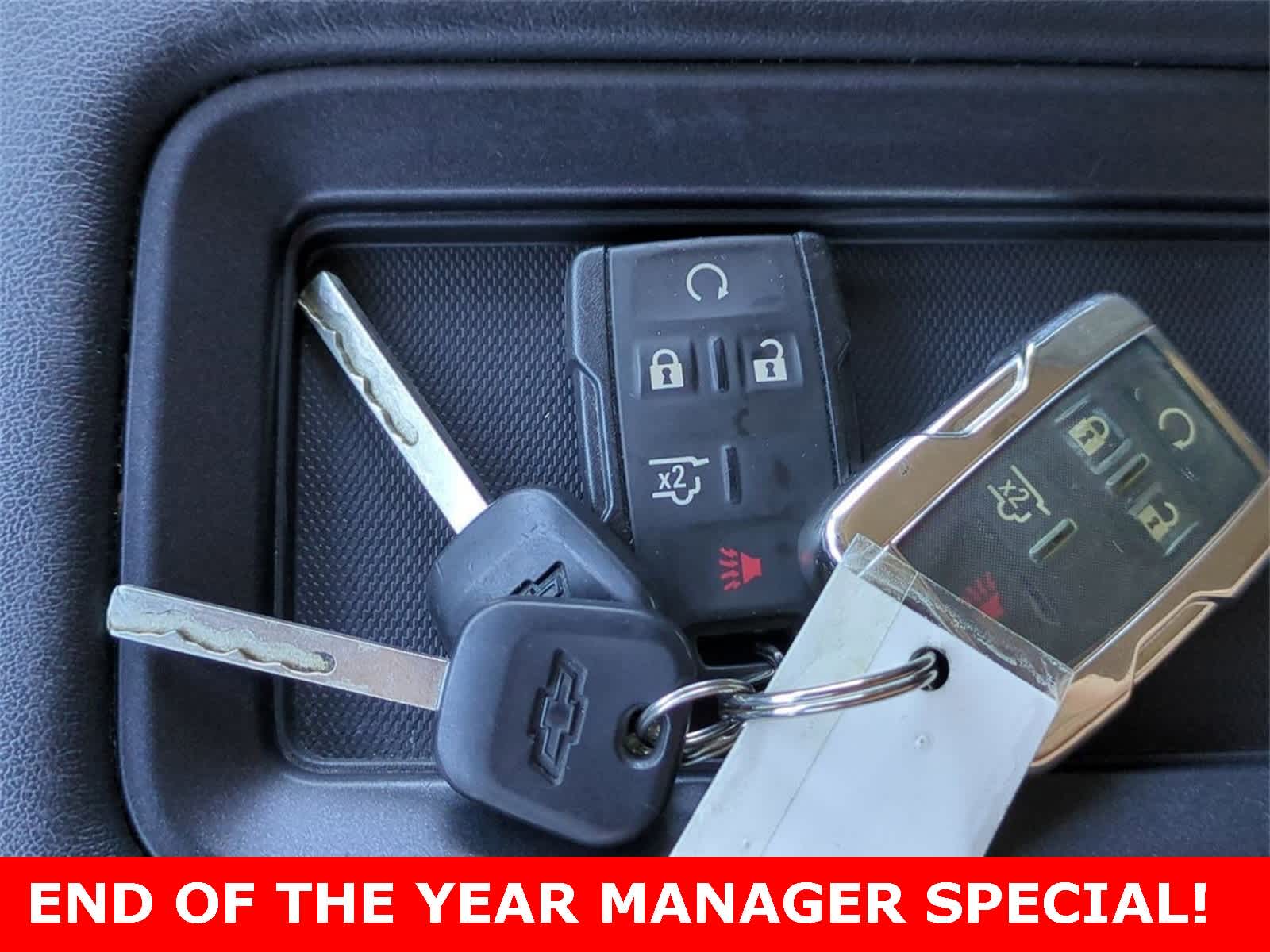 Thumbnail: 2018 Chevrolet Tahoe - 32