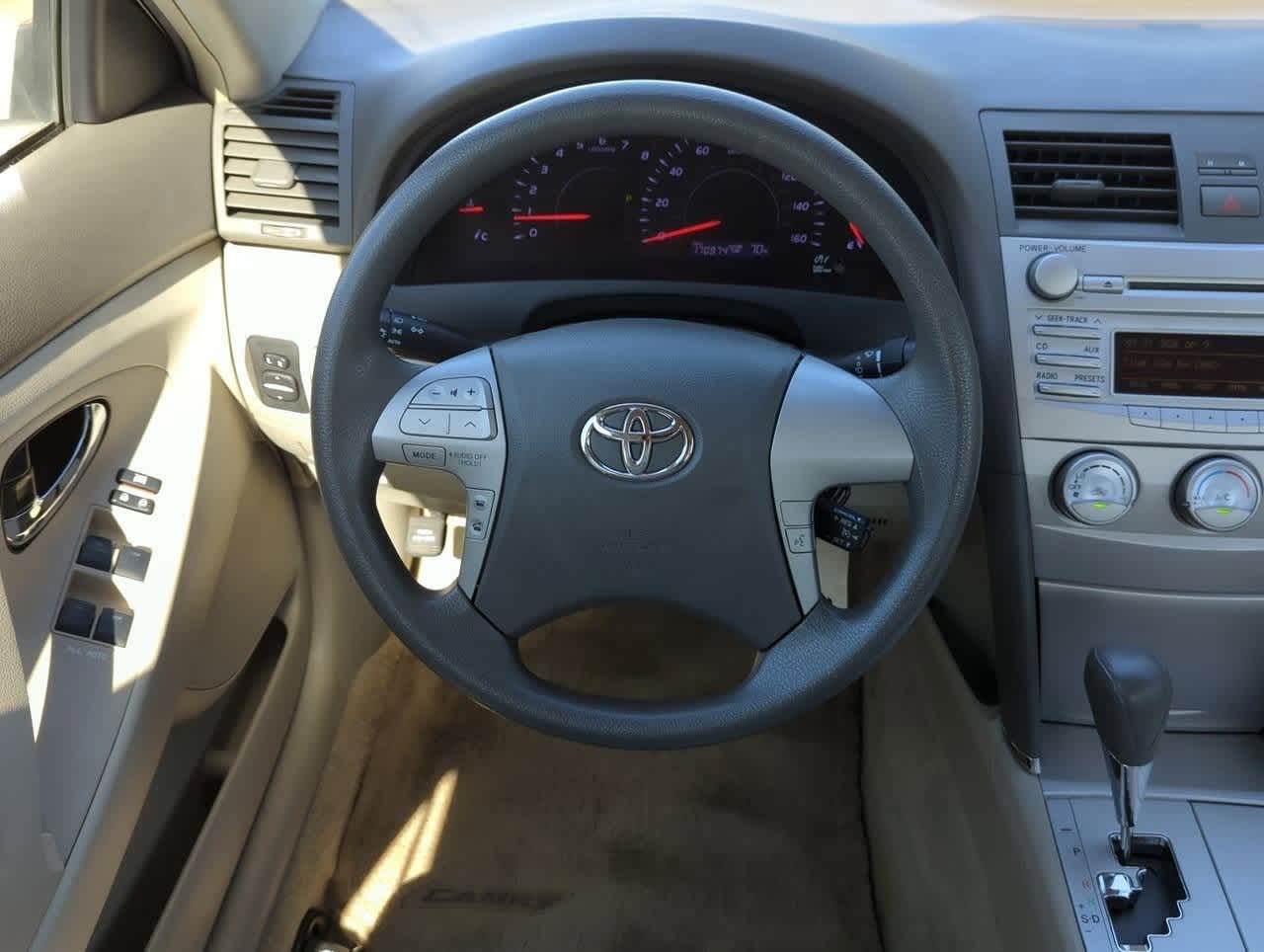 Thumbnail: 2010 Toyota Camry - 22