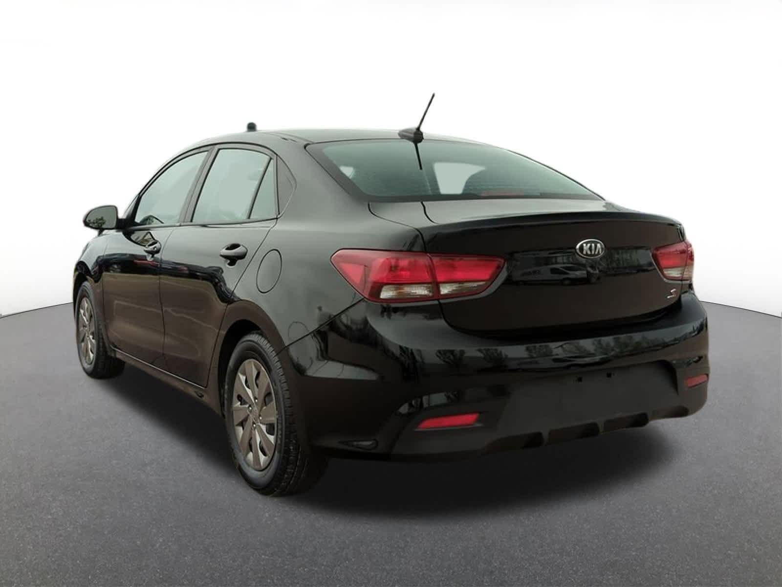 Thumbnail: 2020 Kia Rio - 4