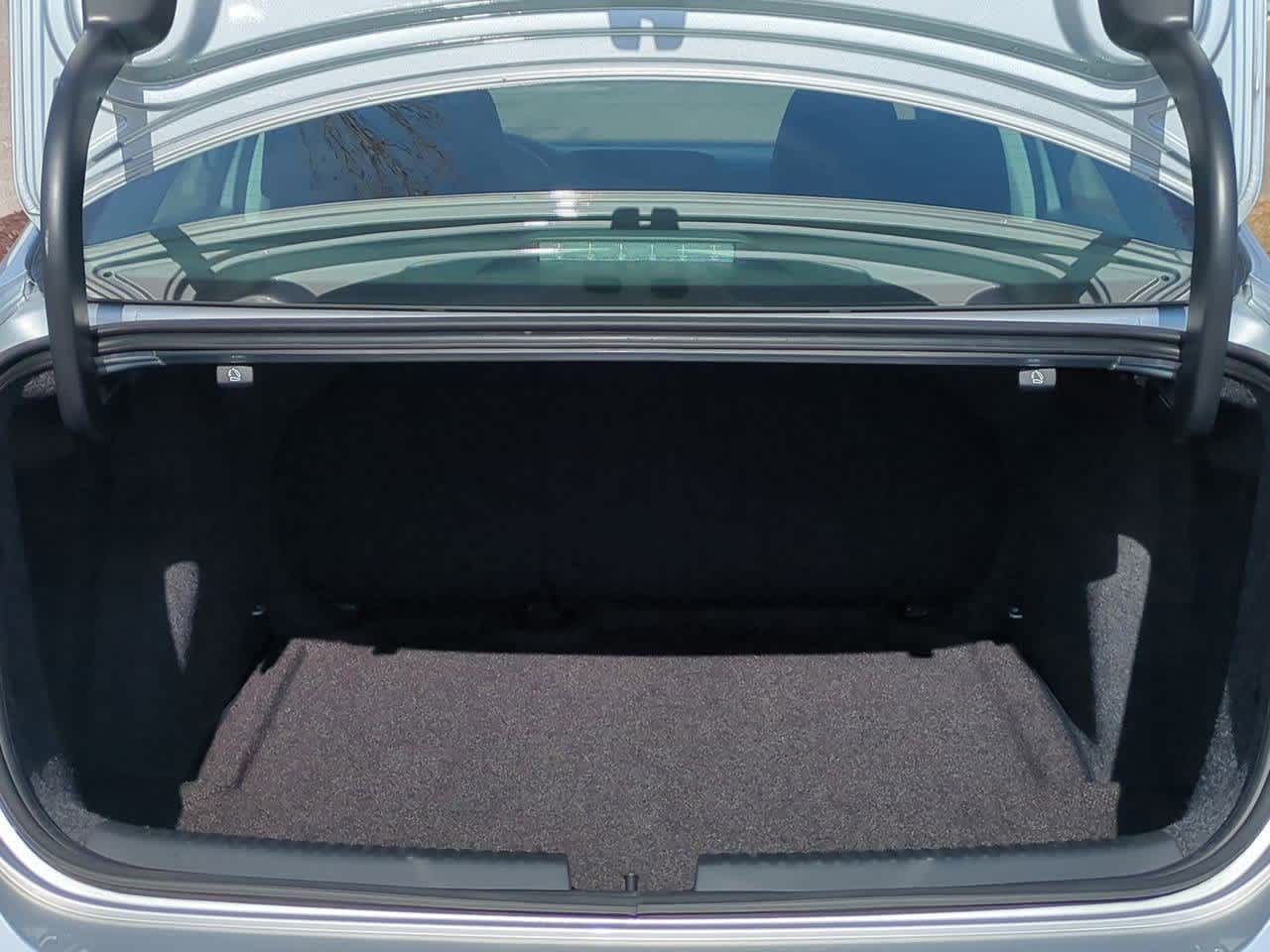 Thumbnail: 2014 Volkswagen Jetta - 31