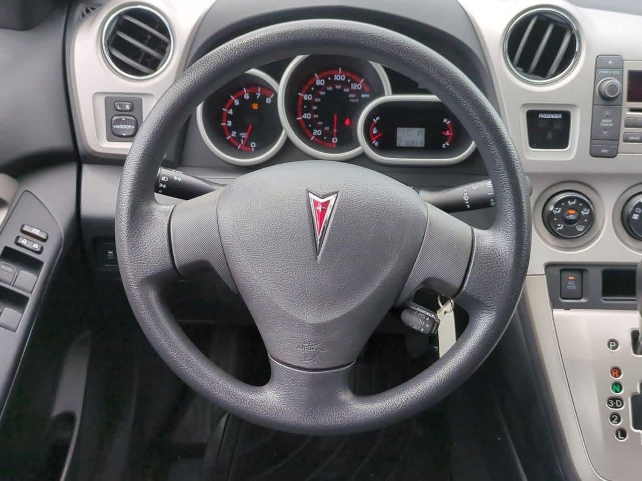 Thumbnail: 2010 Pontiac Vibe - 20