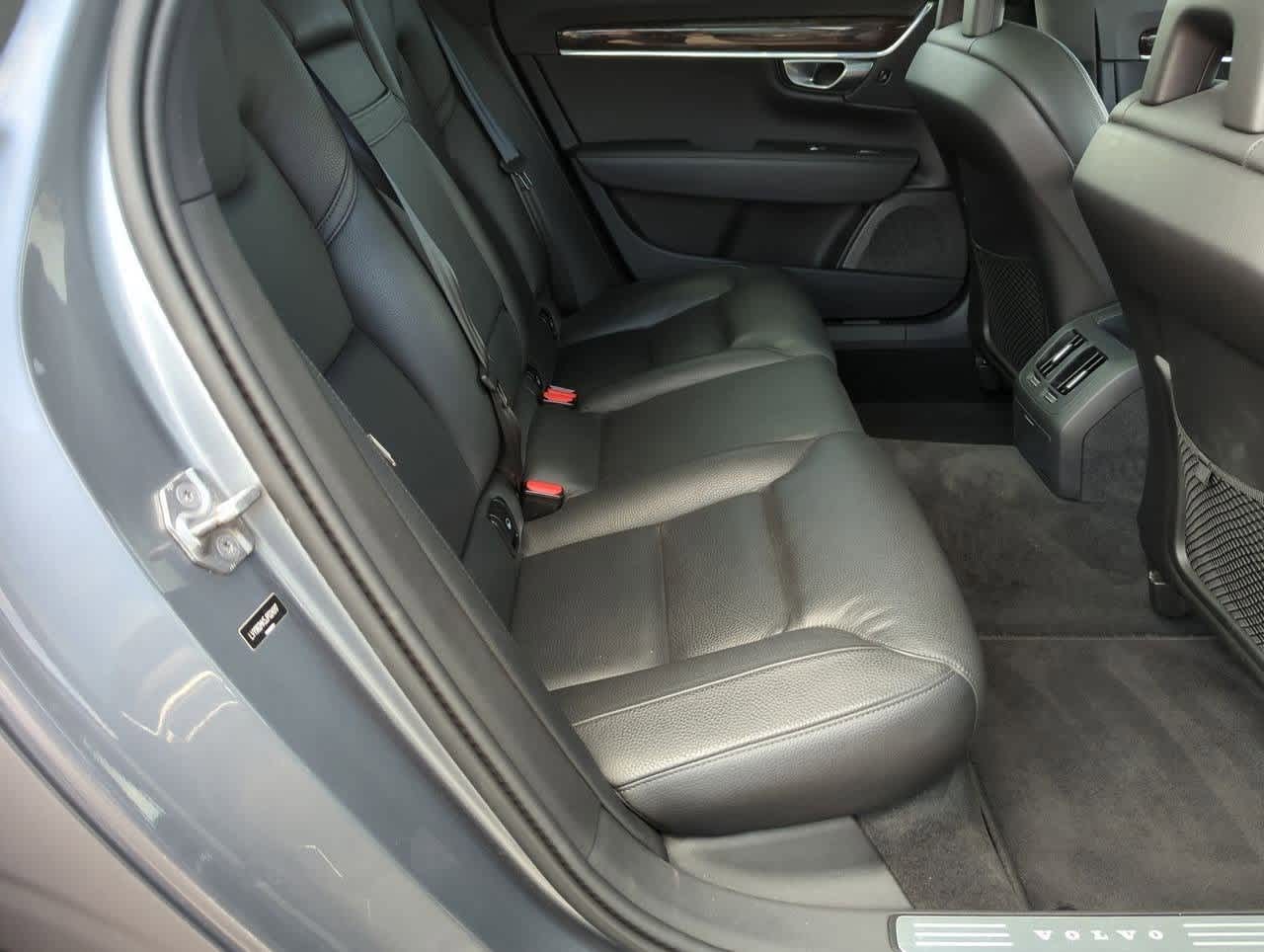 2018 Volvo S90 T5 Momentum 19