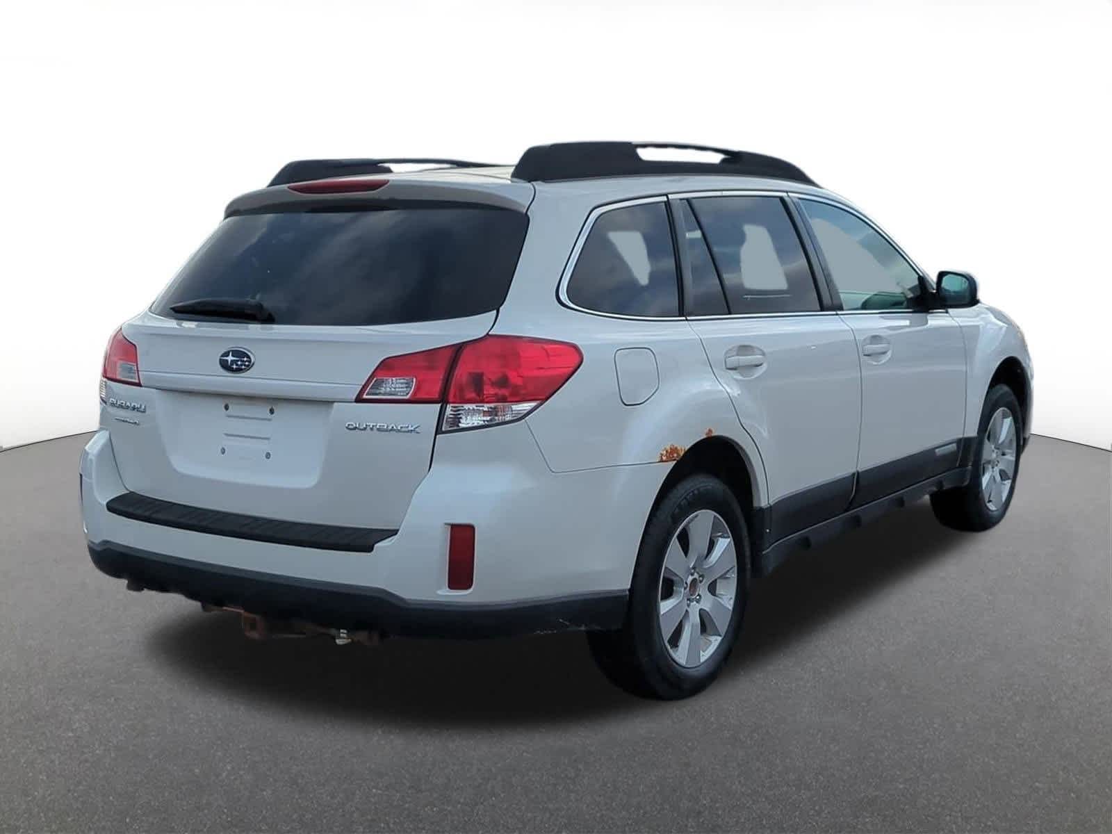 Thumbnail: 2011 Subaru Outback - 6