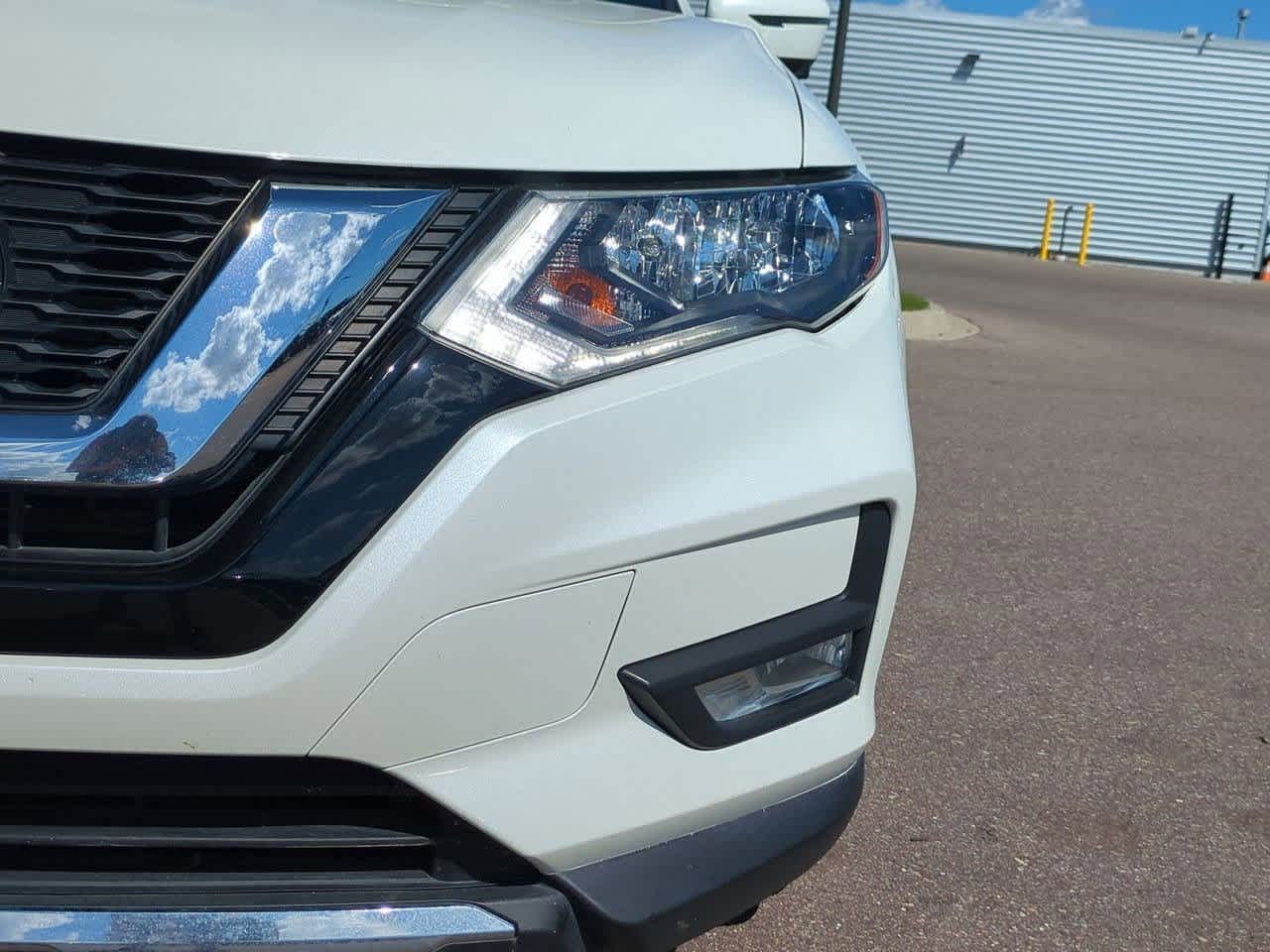 Thumbnail: 2020 Nissan Rogue - 10