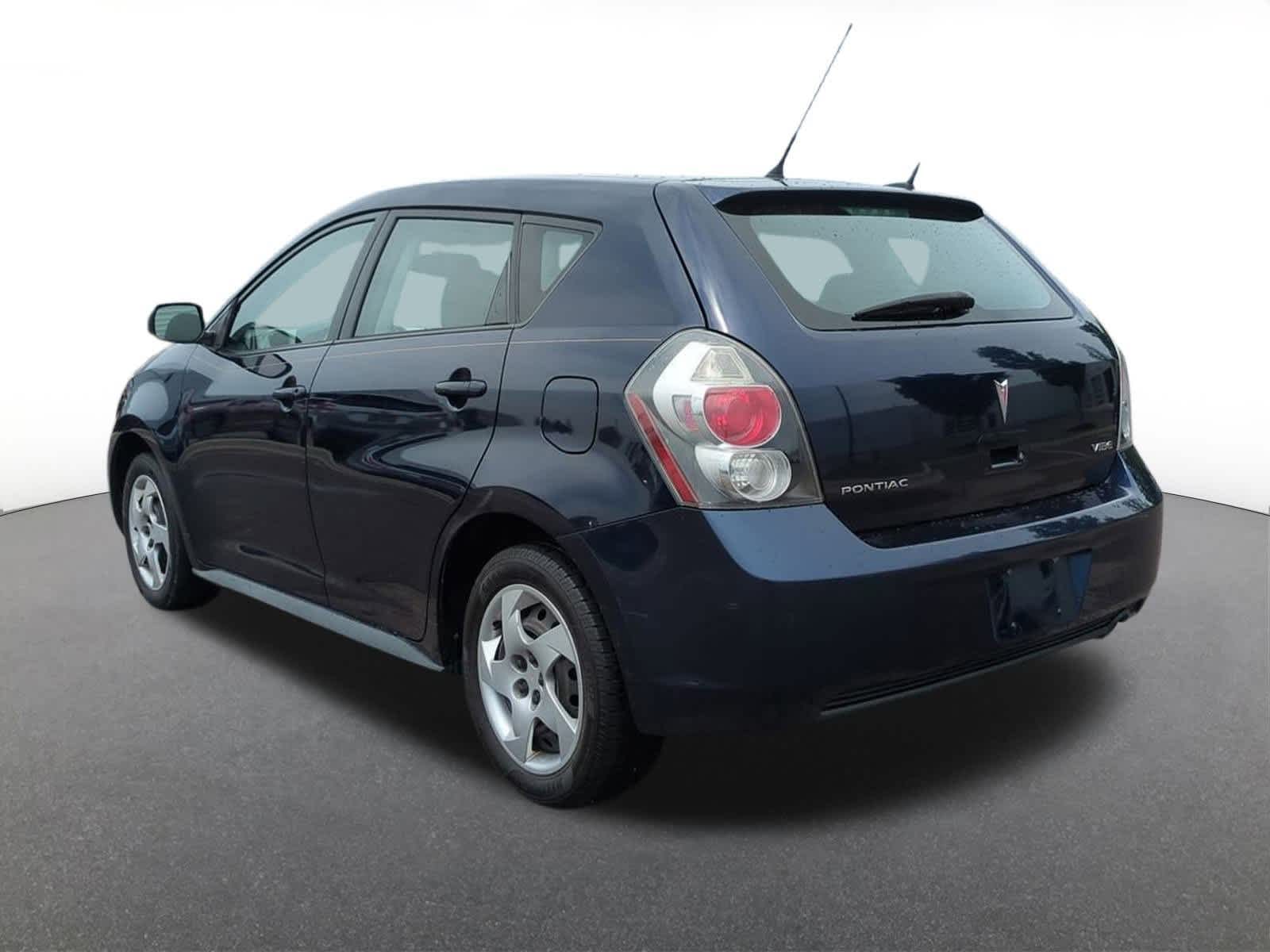 Thumbnail: 2010 Pontiac Vibe - 4