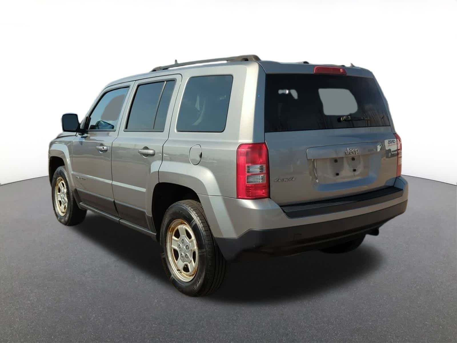 Thumbnail: 2016 Jeep Patriot - 4