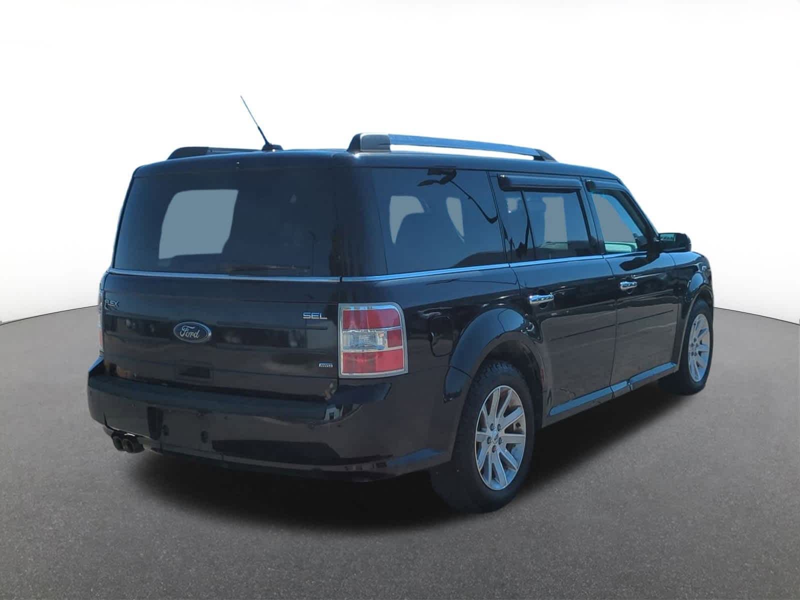 Thumbnail: 2010 Ford Flex - 6