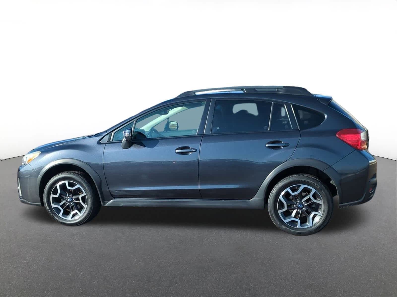 Thumbnail: 2016 Subaru Crosstrek - 3