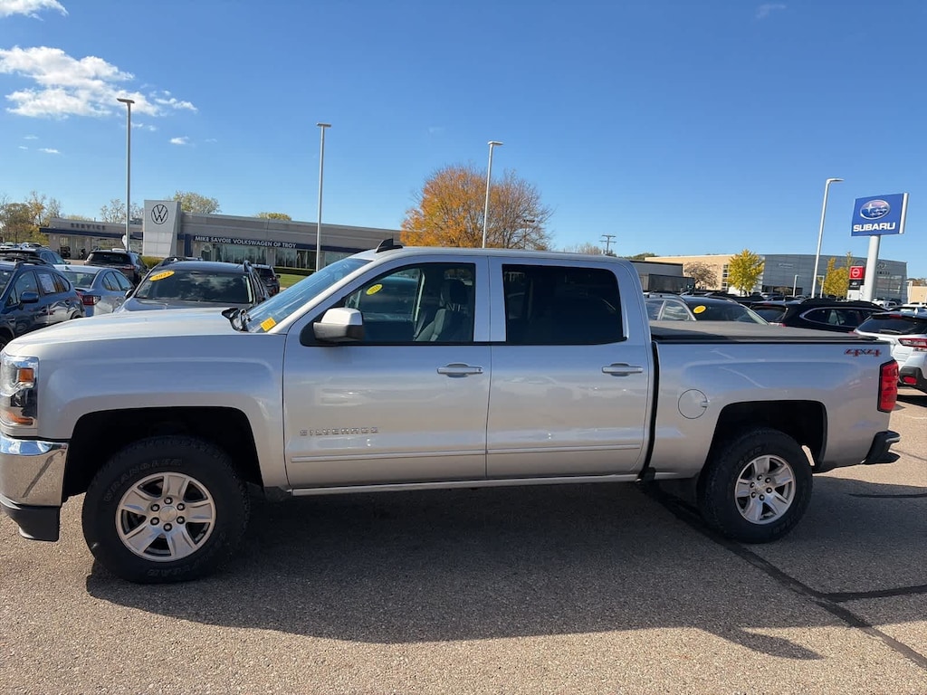 Used 2017 Chevrolet Silverado 1500  Truck Crew Cab