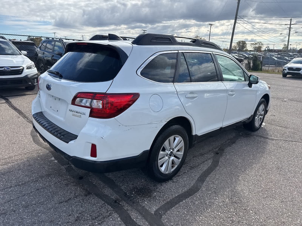 Used 2017 Subaru Outback Premium SUV