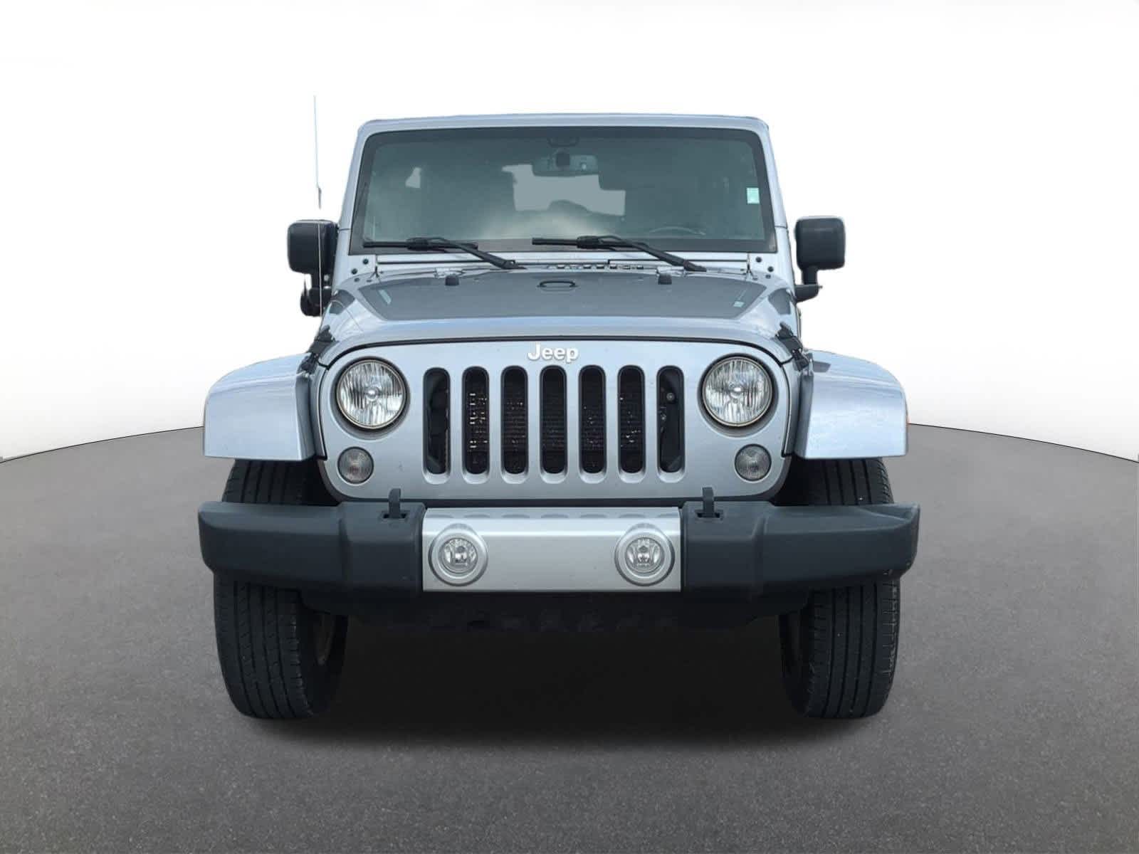 Thumbnail: 2015 Jeep Wrangler - 9
