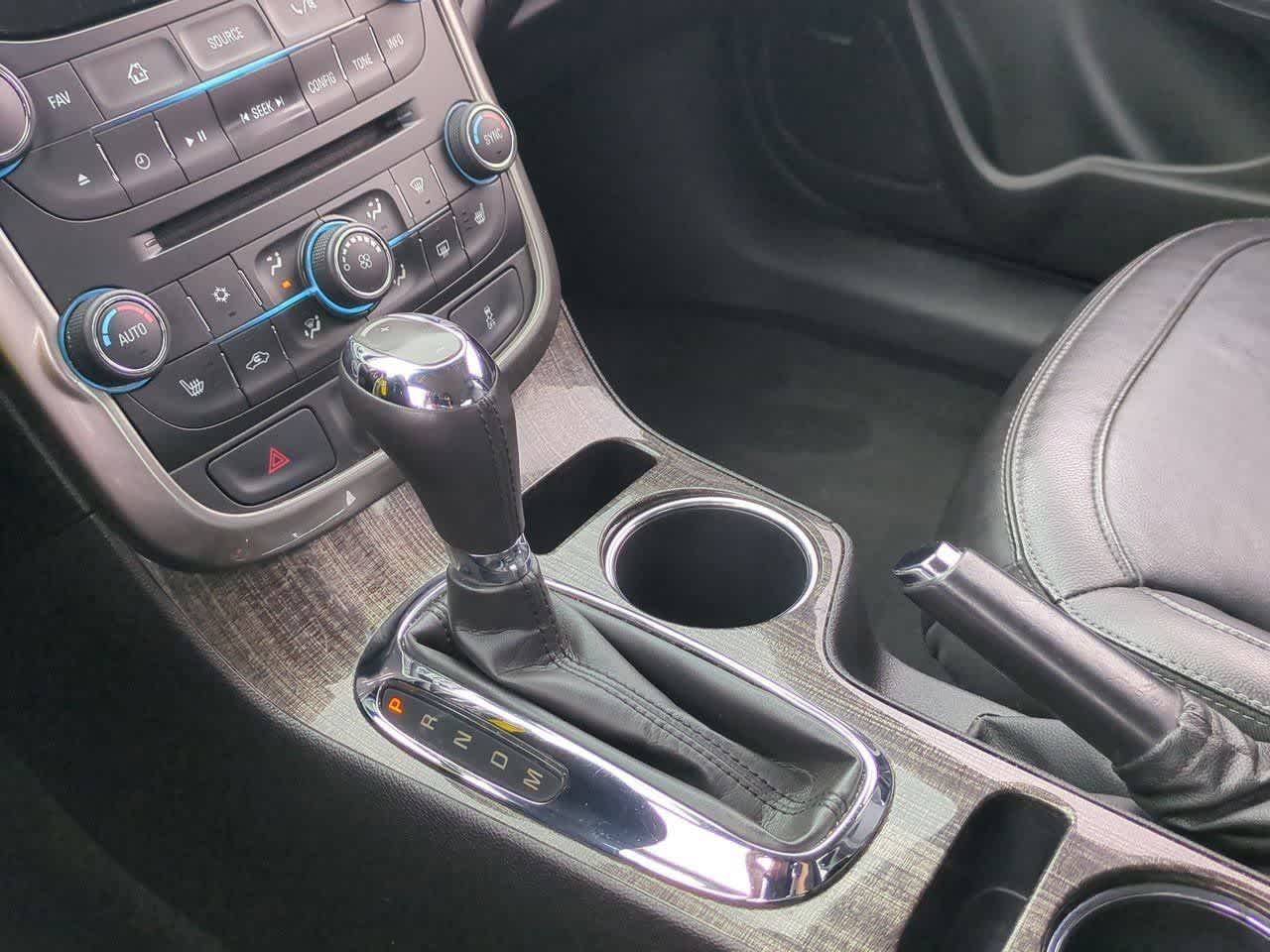 Thumbnail: 2015 Chevrolet Malibu - 30