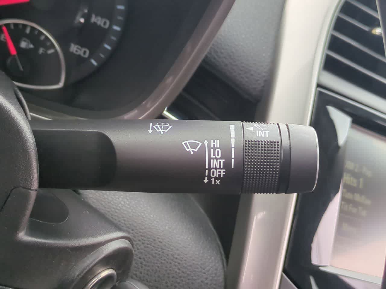 Thumbnail: 2015 Chevrolet Malibu - 24