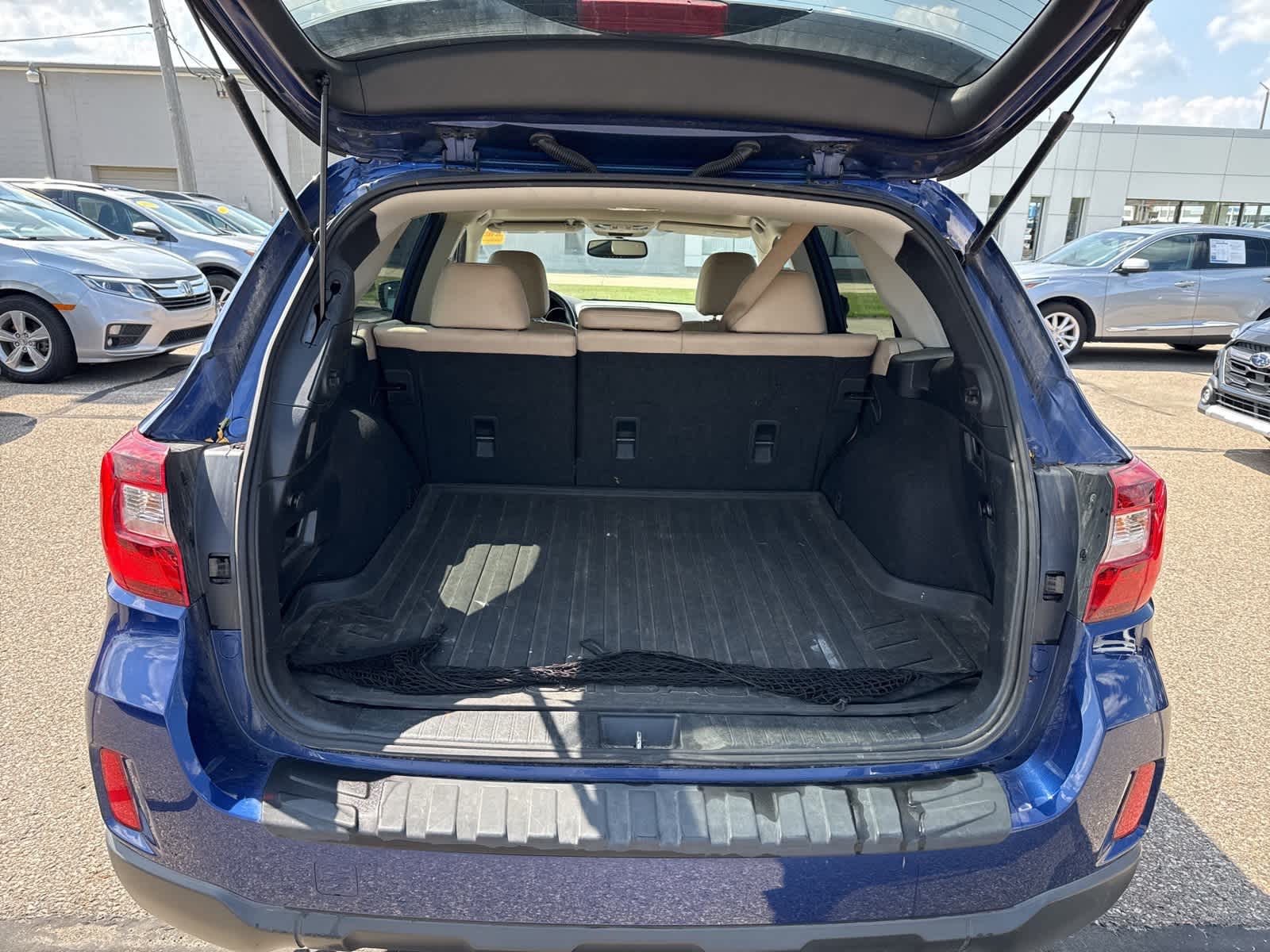 Thumbnail: 2015 Subaru Outback - 13