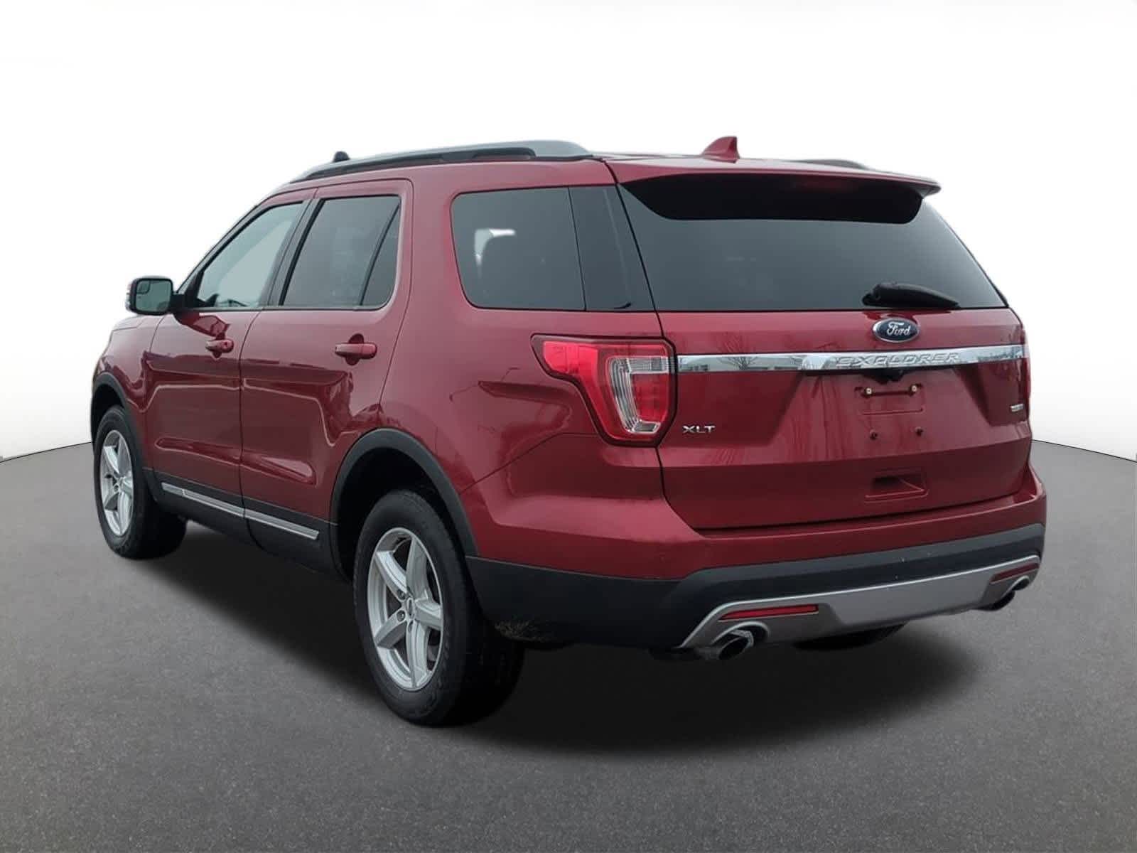 Thumbnail: 2017 Ford Explorer - 4