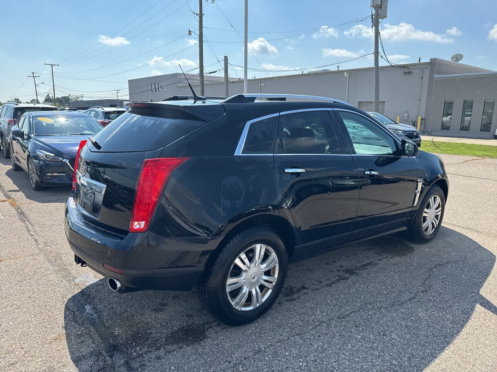 Thumbnail: 2011 Cadillac SRX - 3