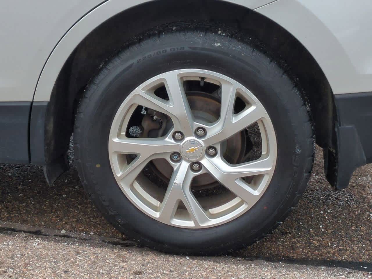 Thumbnail: 2018 Chevrolet Equinox - 13