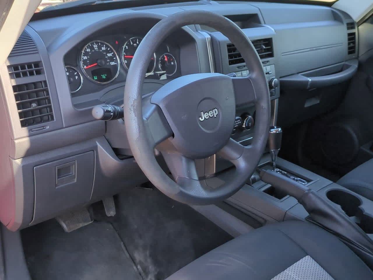 Thumbnail: 2010 Jeep Liberty - 2