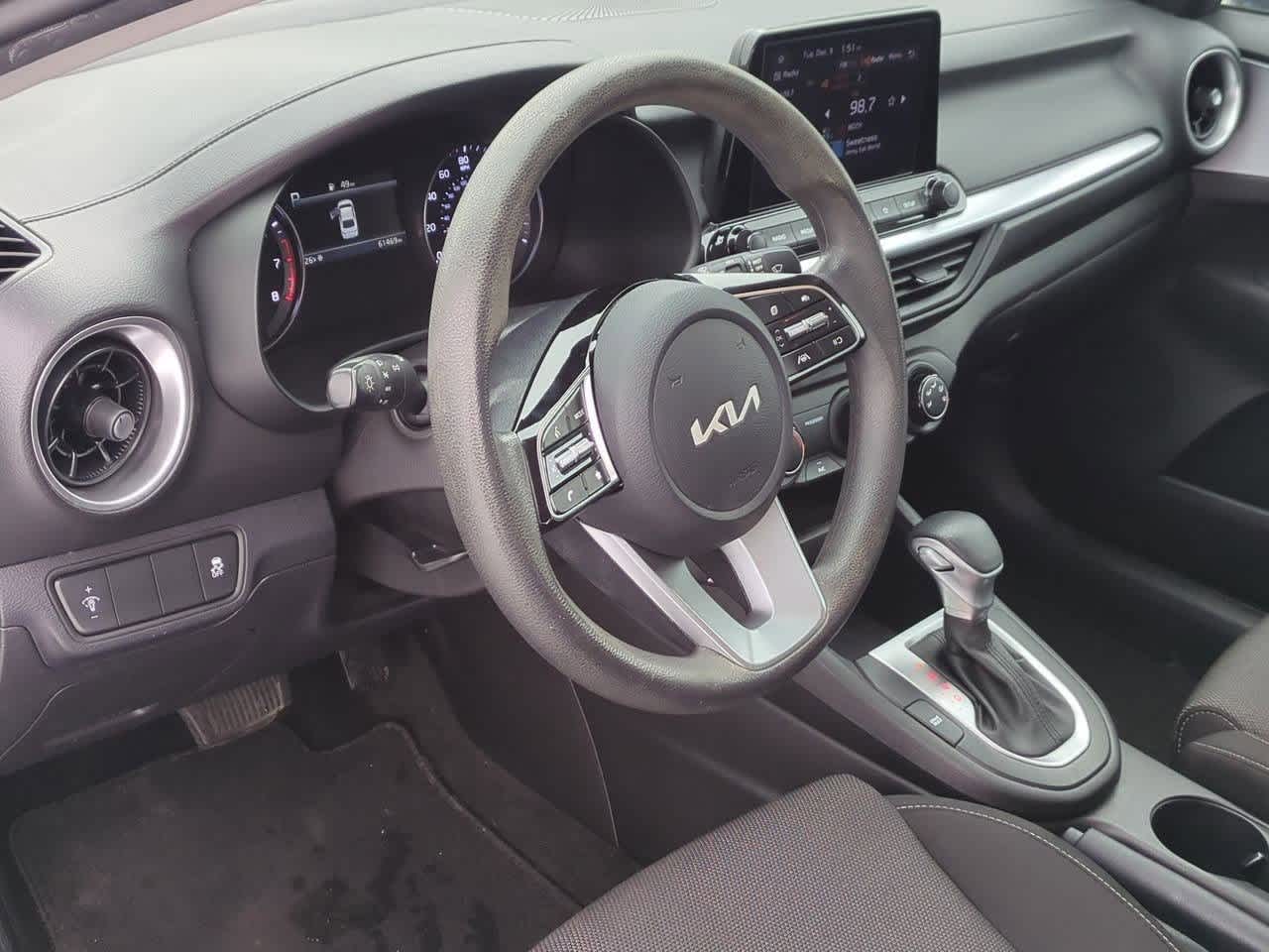 Thumbnail: 2022 Kia Forte - 2