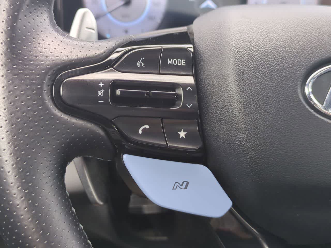 Thumbnail: 2023 Hyundai Elantra - 24