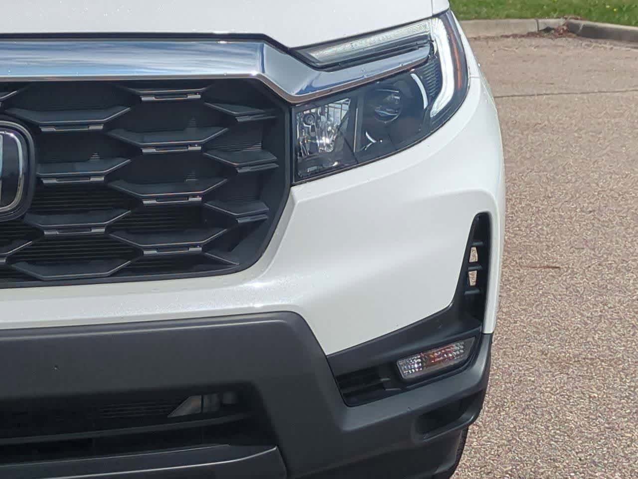 Thumbnail: 2023 Honda Passport - 10