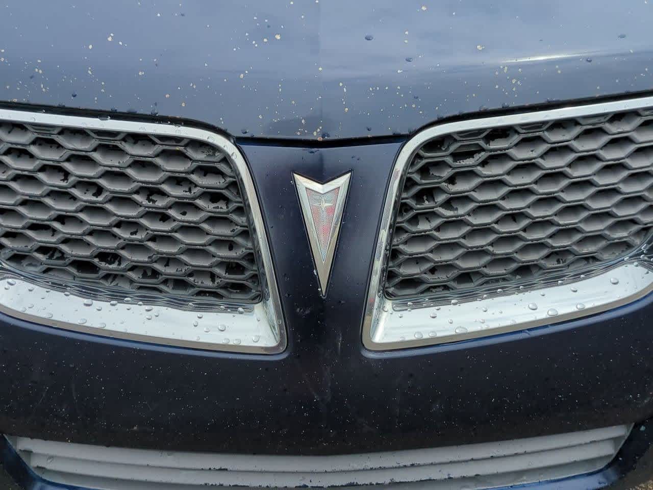 Thumbnail: 2010 Pontiac Vibe - 10