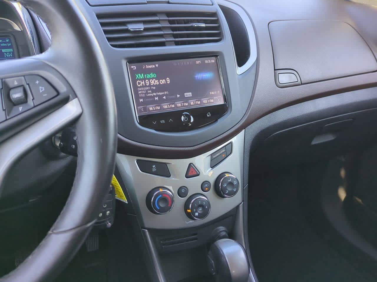 Thumbnail: 2016 Chevrolet Trax - 25