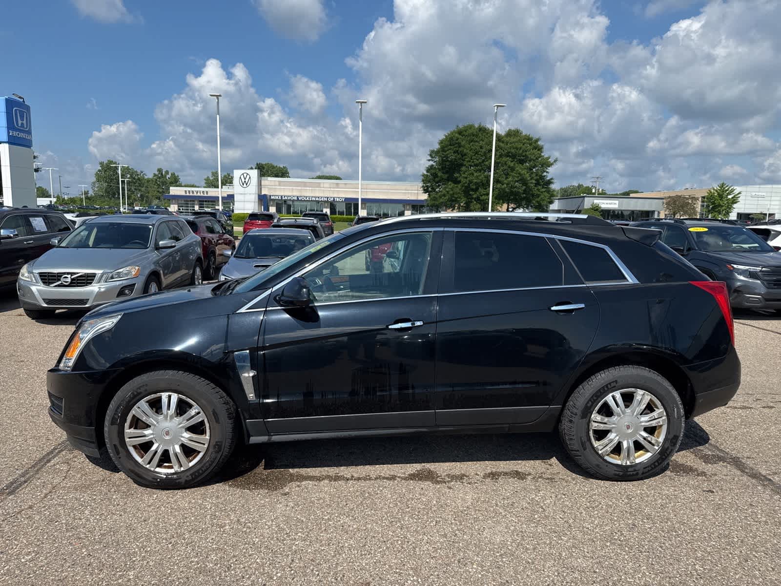 Thumbnail: 2011 Cadillac SRX - 12