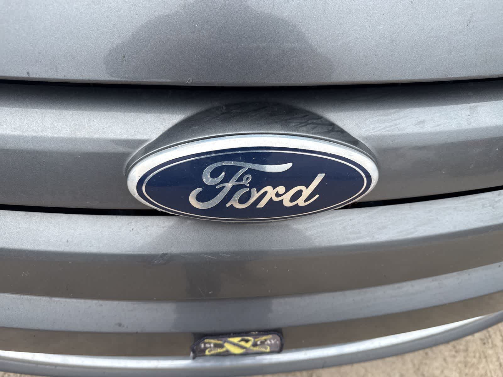 Thumbnail: 2010 Ford Fusion - 11