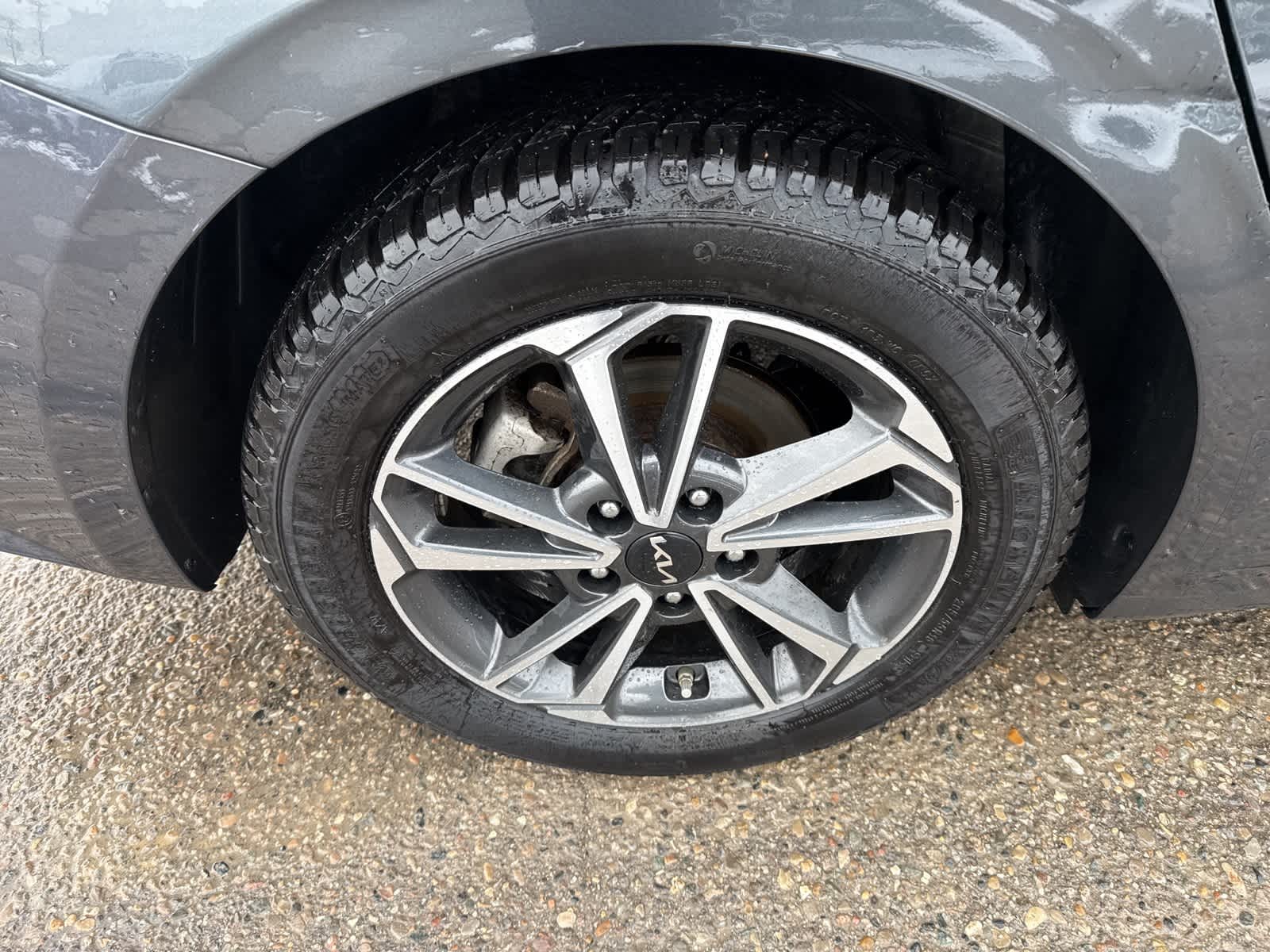 Thumbnail: 2022 Kia Forte - 8