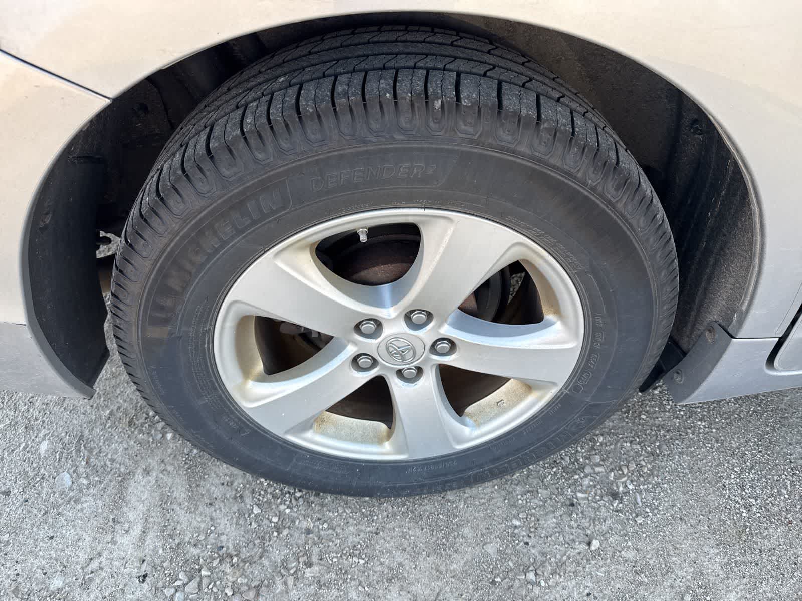 Thumbnail: 2017 Toyota Sienna - 8