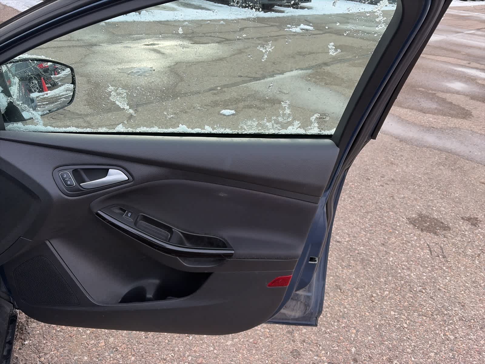 Thumbnail: 2018 Ford Focus - 19