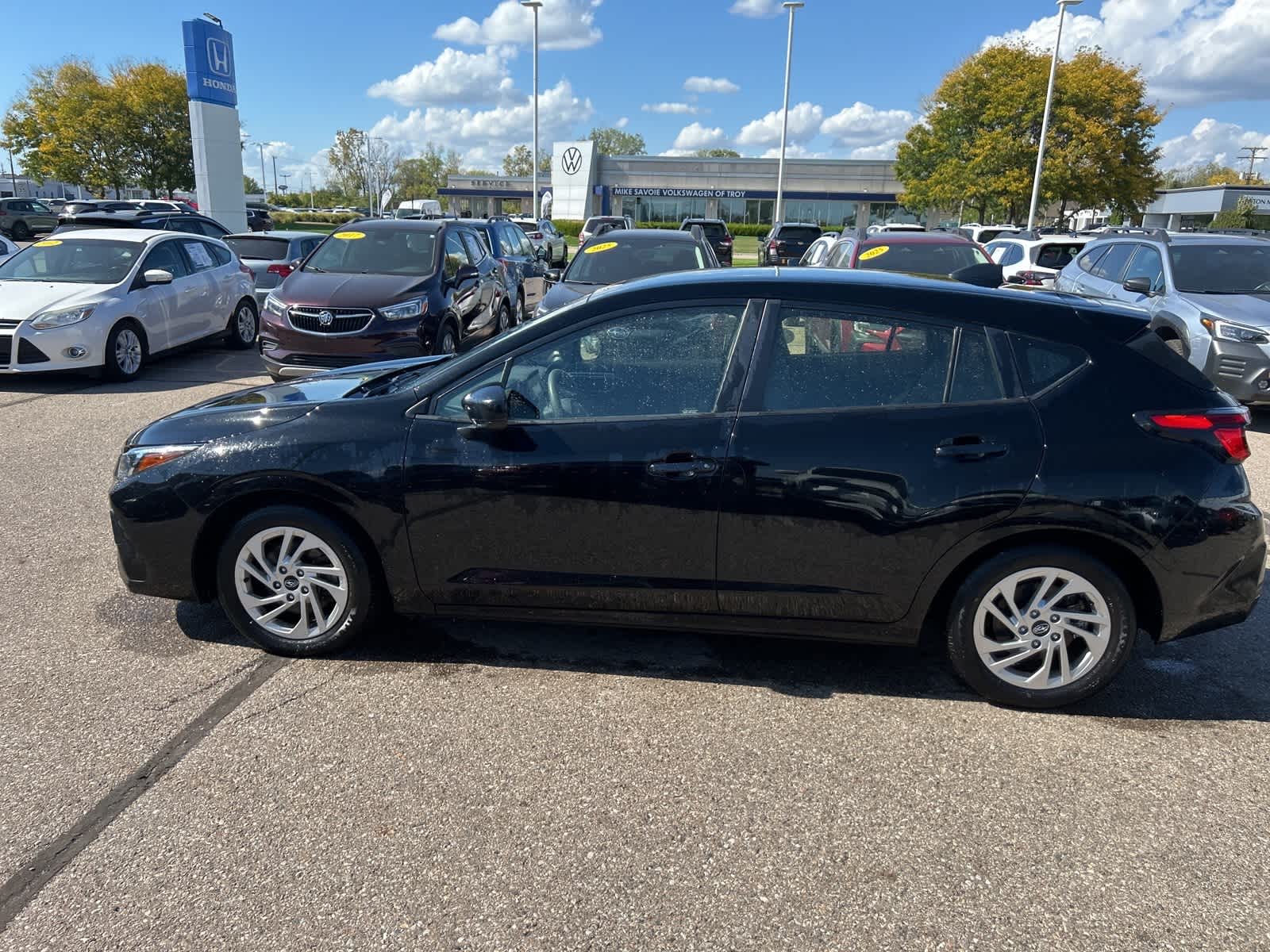 2024 Subaru Impreza Base photo 2