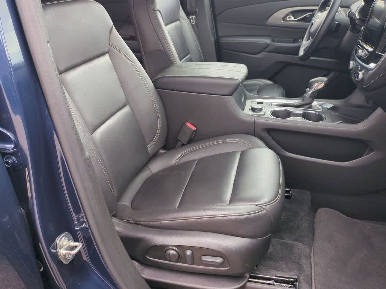 Thumbnail: 2023 Chevrolet Traverse - 21