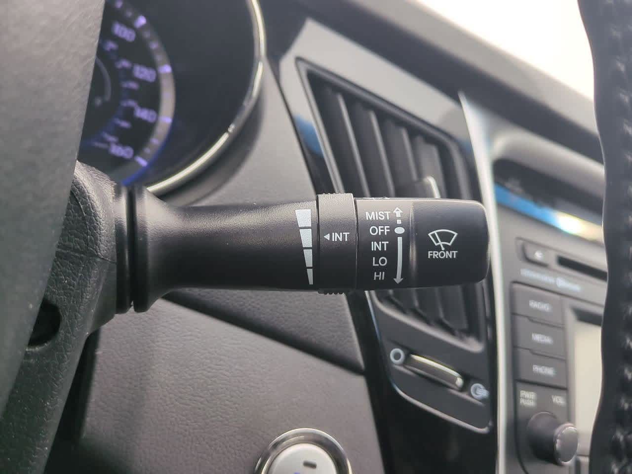 Thumbnail: 2014 Hyundai Sonata - 26