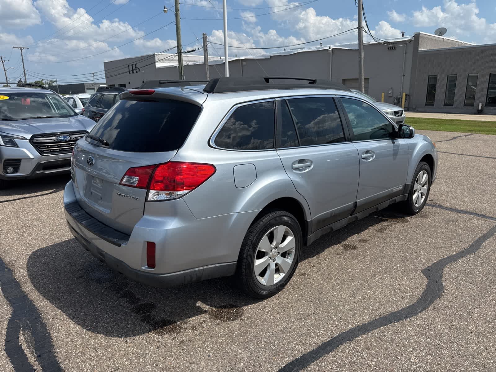 Thumbnail: 2012 Subaru Outback - 3