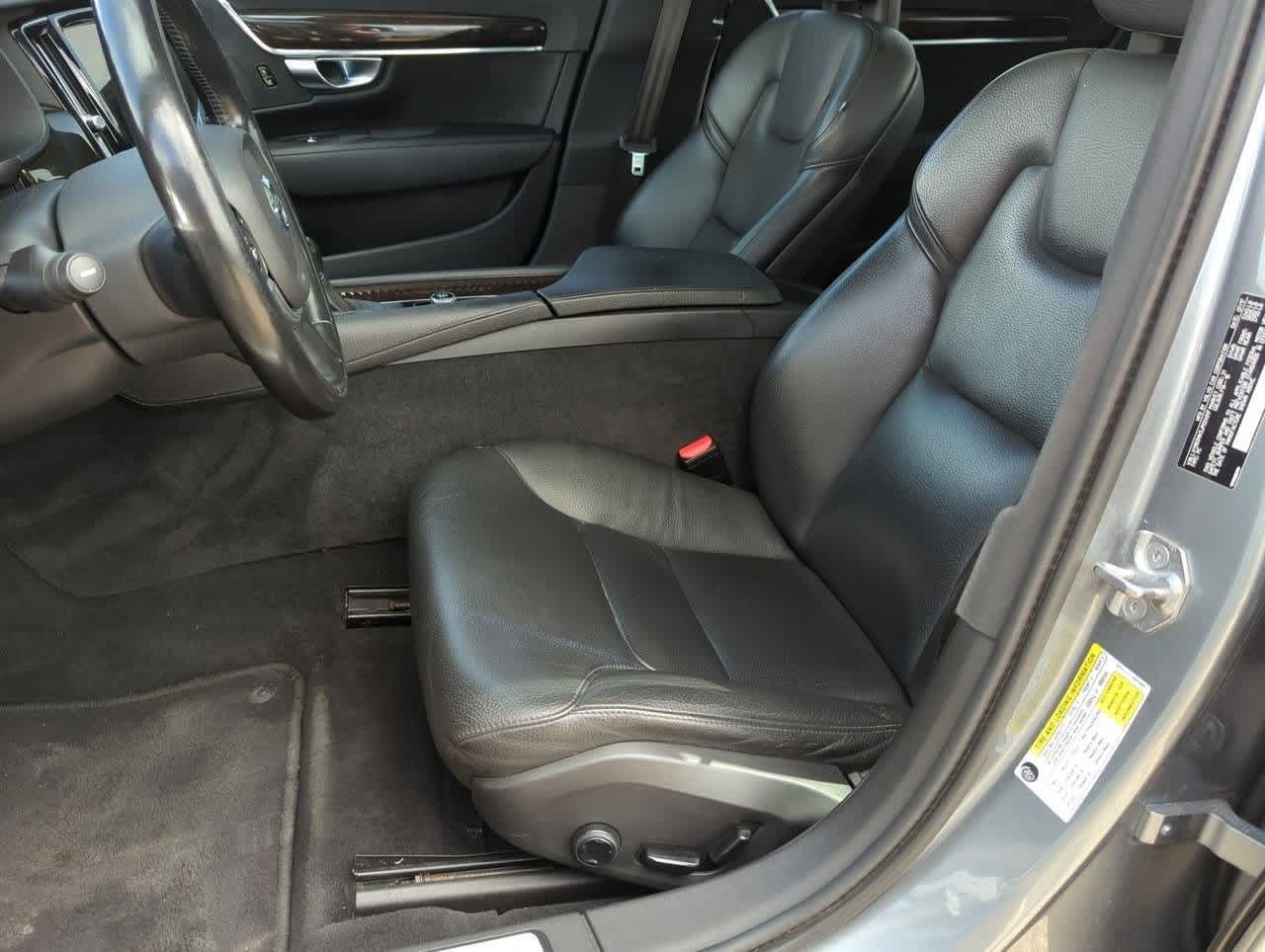 2018 Volvo S90 T5 Momentum 14