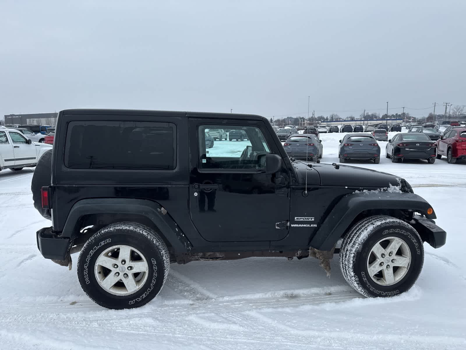 Thumbnail: 2012 Jeep Wrangler - 9