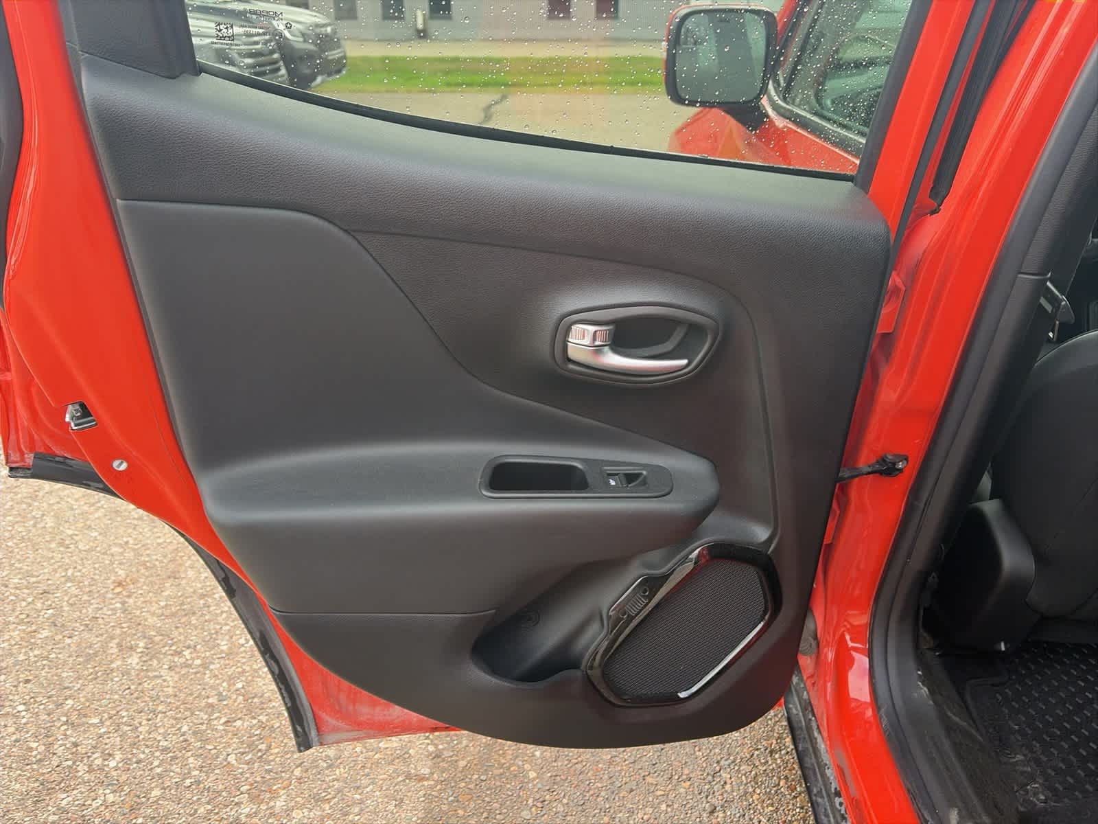 Thumbnail: 2018 Jeep Renegade - 18